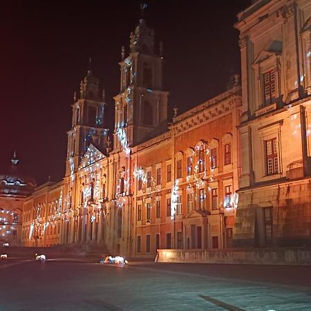 Хостел Gundi House Ерісейра Екстер'єр фото